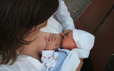 3 Breastfeeding Things To Stop Doing Now